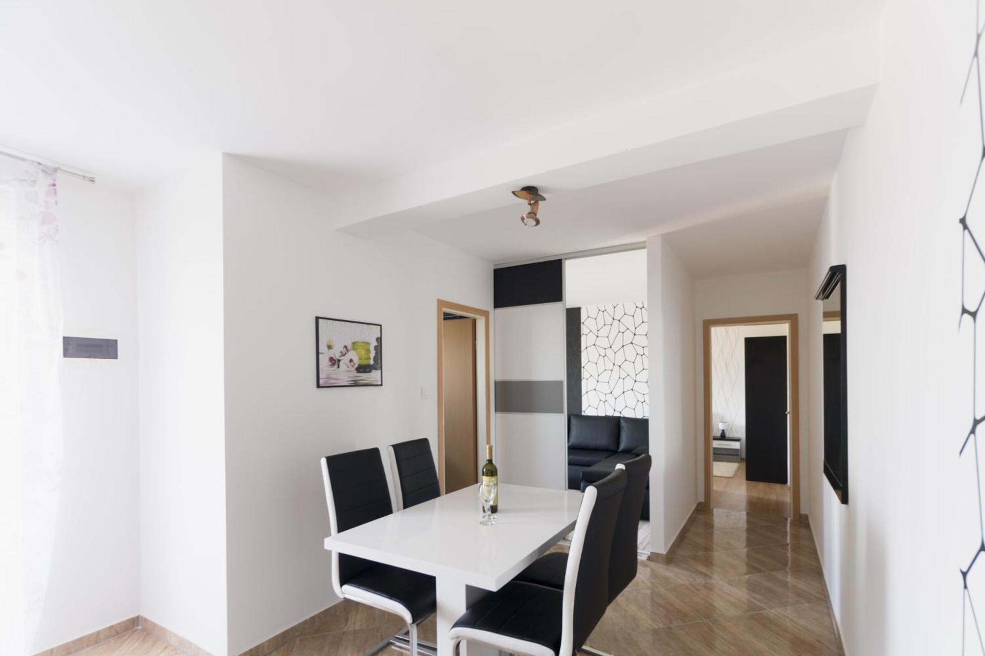 Apartments Toka Petrcane Rom bilde