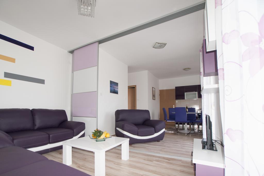 Apartments Toka Petrcane Rom bilde