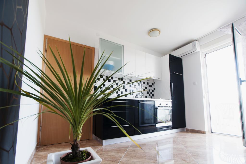 Apartments Toka Petrcane Rom bilde