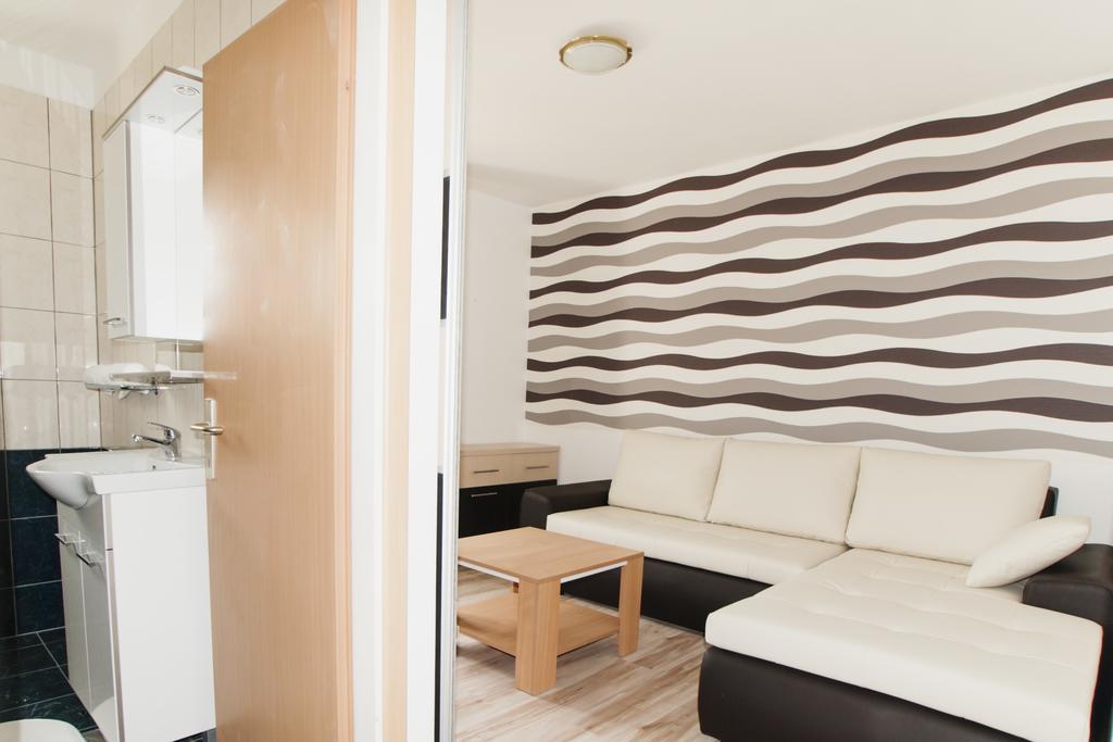 Apartments Toka Petrcane Rom bilde