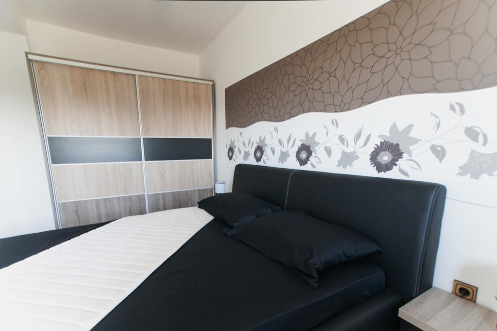 Apartments Toka Petrcane Rom bilde